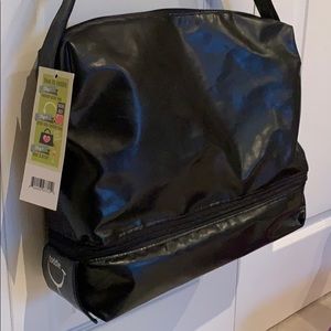 Toddle Wine Tote!  New with tags!!